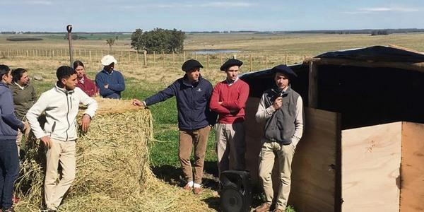 Uruguay - INIA y los jóvenes: Acercarlos a sus investigaciones - Image 1